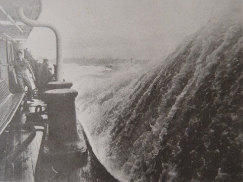 SouthSteyne_70s_swell